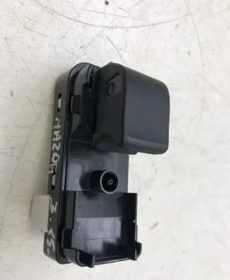 Mazda 3 III Electric window control switch KD3566370