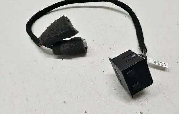 Maserati Ghibli USB socket connector 670009770
