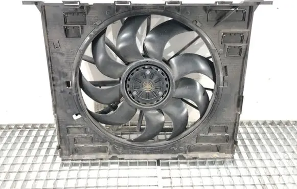 BMW 5 G30 G31 G38 Fan set 8677741