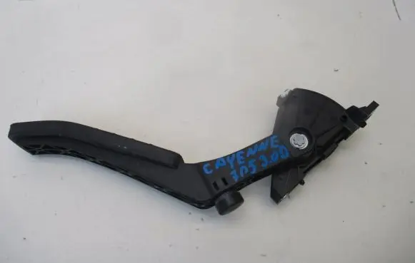 Porsche Cayenne (92A) Accelerator throttle pedal