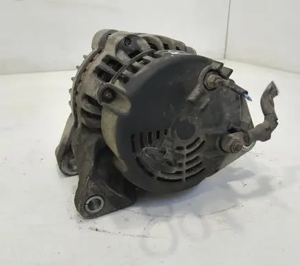 Opel Zafira A Generator/alternator 10479914