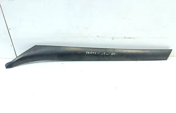 Ford Transit Windshield trim G06C11V03682