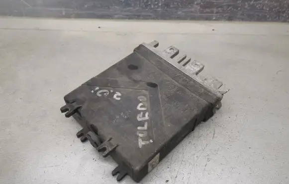 Volkswagen PASSAT B3 Engine control unit/module 037906022ED
