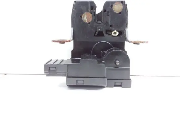 Renault Vel Satis Tailgate/trunk/boot lock/catch/latch 8200061476C
