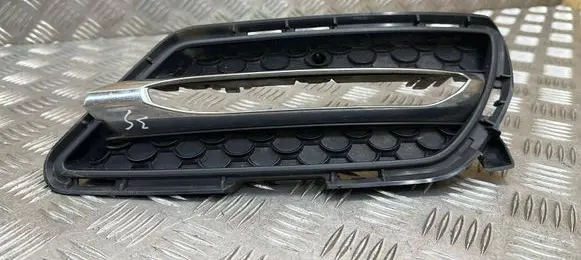 Mercedes-Benz E C207 W207 Front fog light trim/grill 