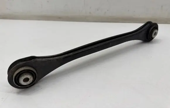 Rear upper control arm/wishbone