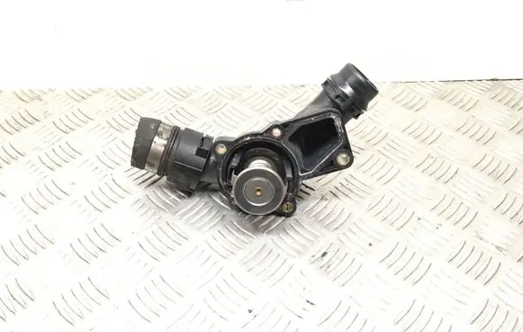 BMW 5 E39 Thermostat/thermostat housing 3121203