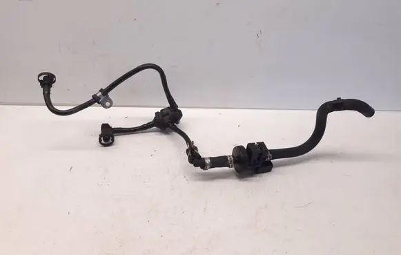 Audi A6 S6 C6 4F Breather valve 06E906517A