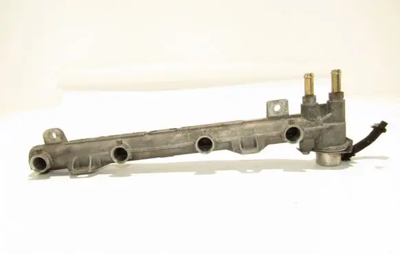 Audi A2 Fuel line pipe 036133319