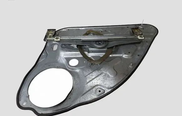Ford Focus C-MAX Rear door manual window regulator 3M51R045H23