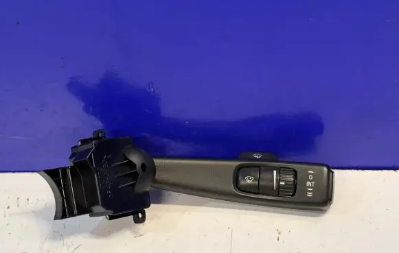 Volvo S40 Wiper speed switch 8691992