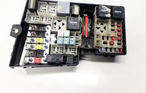 Ford Focus Fuse box set 3M5T14067BC 3M5T-14067-BC