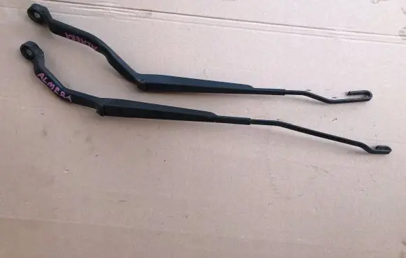 Nissan Almera N16 Front wiper blade arm 2888628881