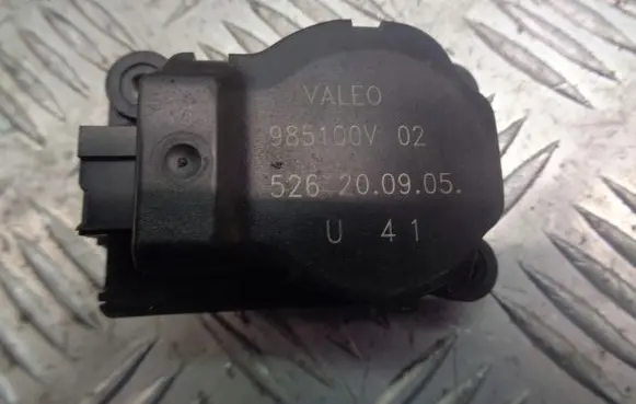 Fiat Croma A/C air flow flap actuator/motor 985100V02