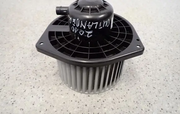 Mitsubishi Outlander Heater fan/blower 