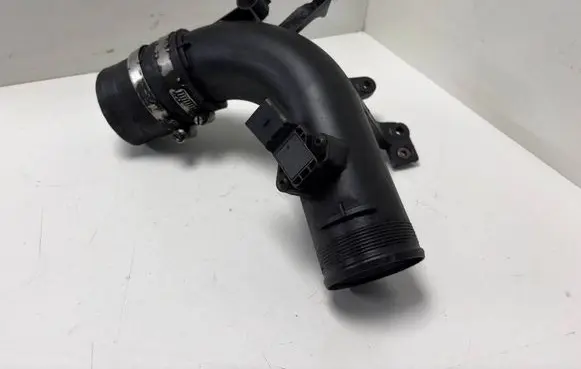 Volkswagen Crafter Intercooler hose/pipe 2E0145762A