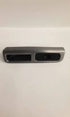 Volvo C30 Electric window control switch 8663815