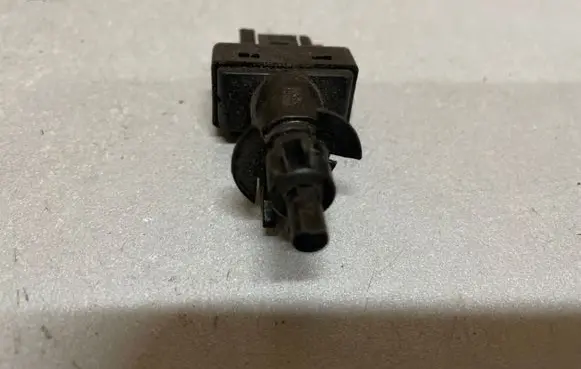 Mercedes-Benz C W202 Brake pedal sensor switch 0045452114