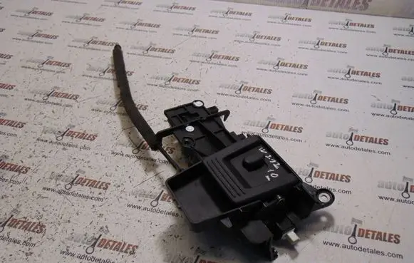Mercedes-Benz E W212 Tailgate trunk handle A2127500393