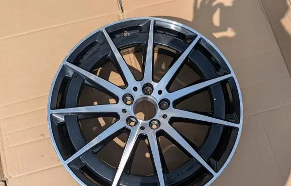 Mercedes-Benz EQC R20 alloy rim 