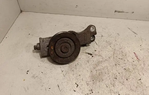 Mitsubishi L200 Air conditioning tensioner MN166945