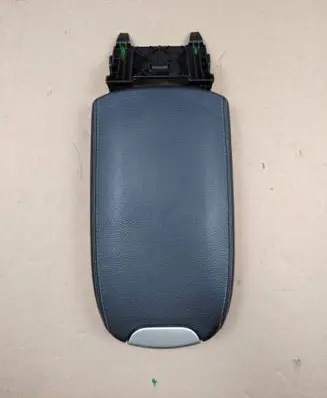 Mercedes-Benz ML W164 Armrest A164800251