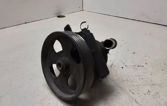 Peugeot Partner Power steering pump 9659820880