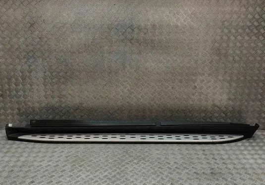Mercedes-Benz GLS X166 Sill A1666980025