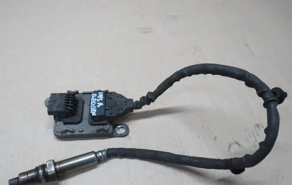 Opel Insignia A Lambda probe sensor 55500319 A2C126865000