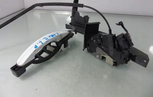 Ford C-MAX II Front door lock AM5AU21813DE