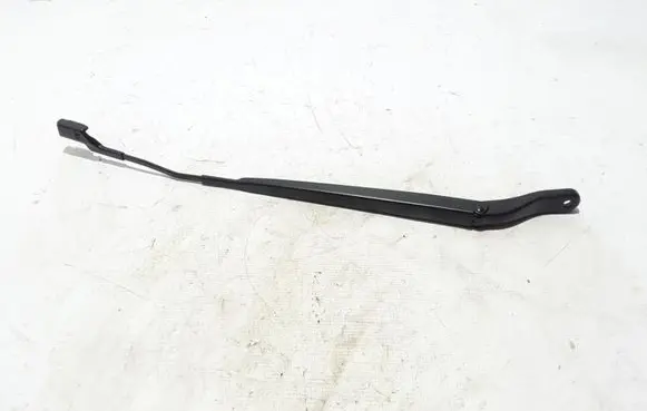 Peugeot 2008 II Front wiper blade arm 9822931880