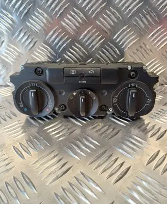 Volkswagen Golf V Climate control unit 537011CF 00040226