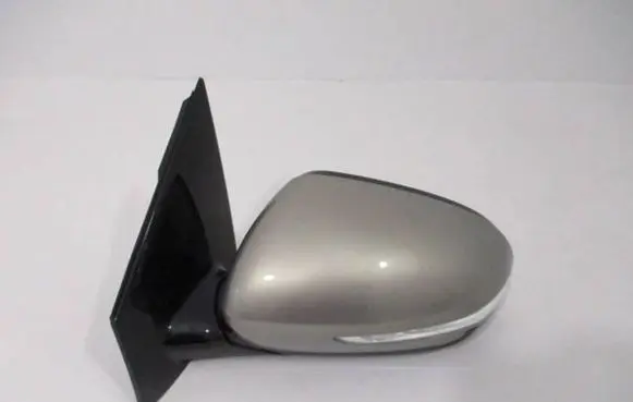 KIA Sportage Front door electric wing mirror 8PIN