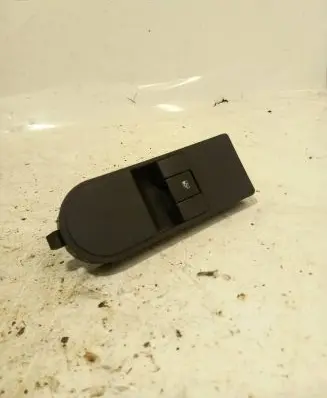 Opel Zafira B Electric window control switch 13228709