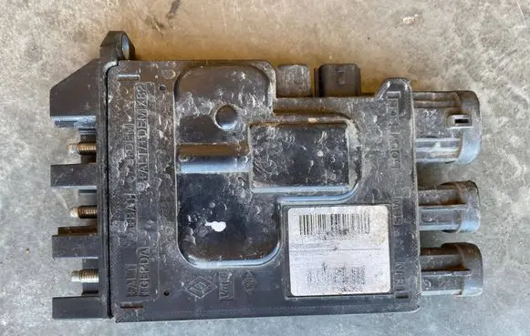 Renault Trafic III (X82) Center console control module 144986207R