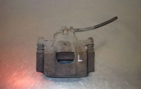Toyota Aygo AB10 Front brake caliper