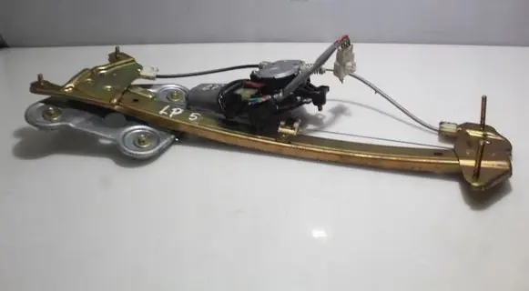Toyota Celica T230 Front window lifting mechanism without motor 062040-1044