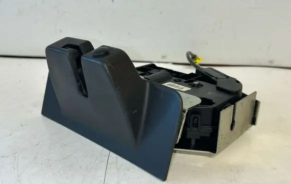Volvo V70 Tailgate/trunk/boot lock/catch/latch 31276958