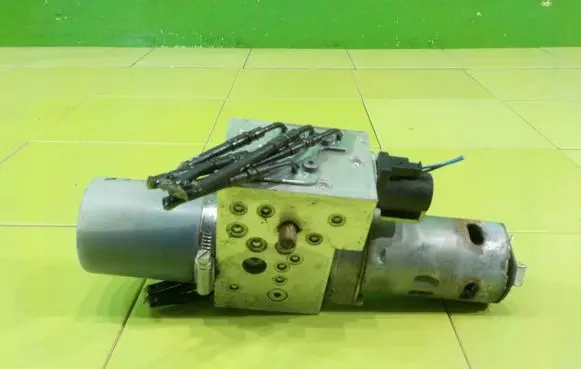 Peugeot 207 Folding roof motor 15AB3