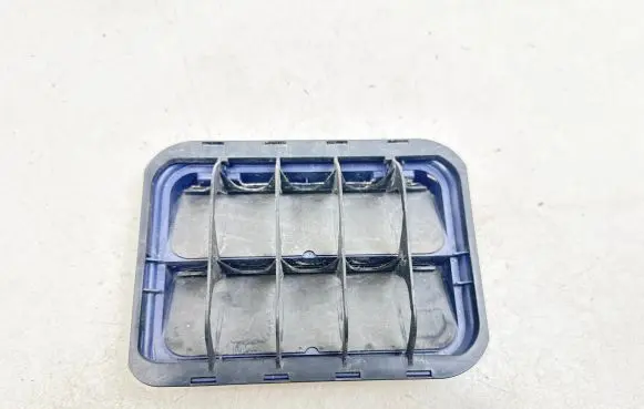 Citroen C3 Quarter panel pressure vent 9675506980