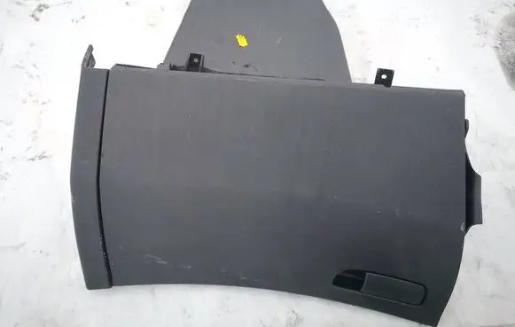 Honda Civic Glove box 77500SMGG010