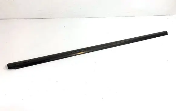 Mercedes-Benz Citan W415 Front door windshield rail 