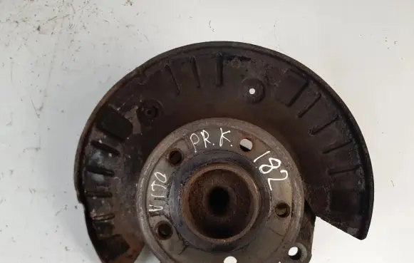 Mercedes-Benz Vito Viano W639 Front wheel hub spindle knuckle
