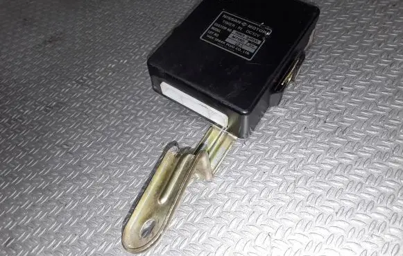 Glow plug pre-heat relay