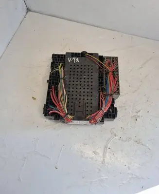 Volvo V70 Fuse module 08696098 02W432 08679899