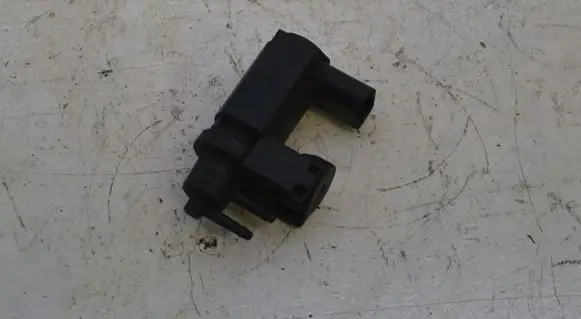 Audi A6 S6 C6 4F Turbo solenoid valve 059906628B