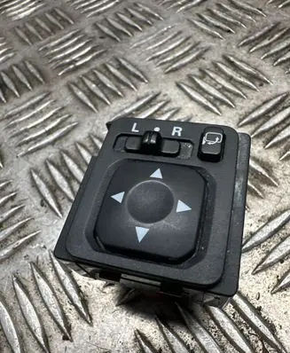 Mitsubishi Outlander Wing mirror switch 183569