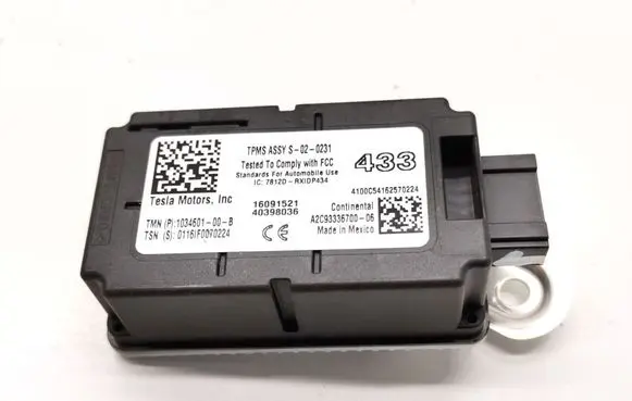 Tesla Model S Tire pressure control unit 1034601-00-B