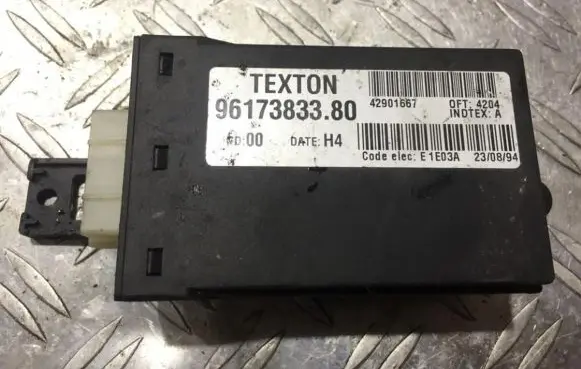 Peugeot 605 Other control units/modules 9617383380