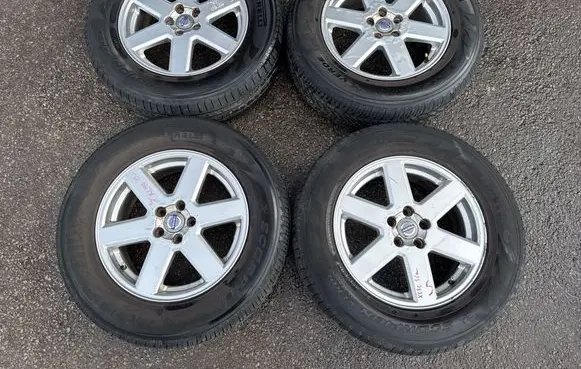 Volvo XC90 R17 alloy rim 